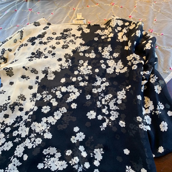 2 for $20 Talbots Bundle 3 tops - Picture 5 of 6